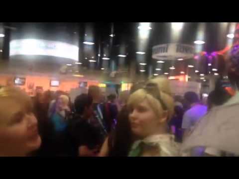 I Was Hit By Tinkerbell’s Wings At San Diego Comic Con 2014