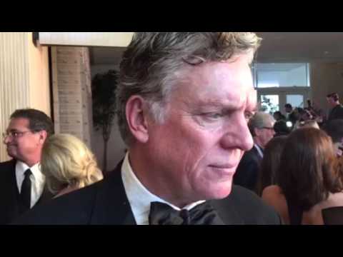 Christopher Mcdonald Talks Acting To A Green Screen At Night Of 100 Stars Oscars Party – Vlog