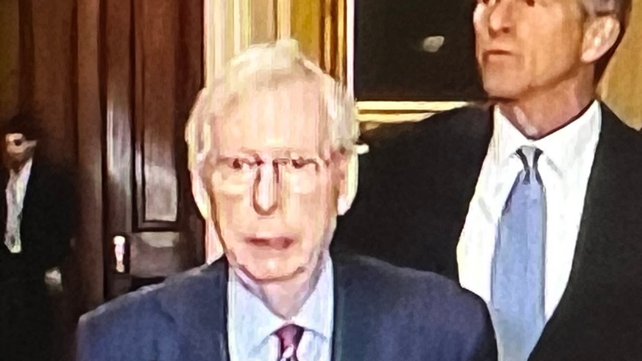 Sen Mitch Mcconnell Freezes At Podium During Press Conference Today; What Happened To Kentucky Goper – Vlog