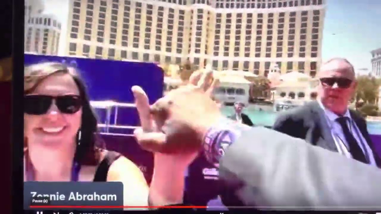 Zennie Abraham Hi Fives Liz Mccollum Of Bza Pr At 2022 Nfl Draft Red Carpet Las Vegas – Vlog